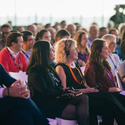 Dynamic keynote presentation on leadership and attitude by Lério Cunha in the UK